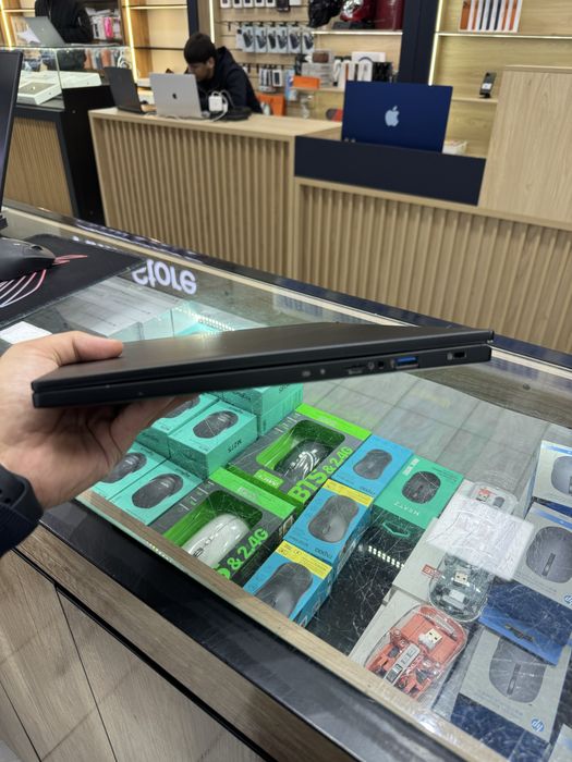 Acer Swift  16 OLED WQ 3K 120Hz INTEL CORE i5-13500H 16GB LPDDR5 512GB