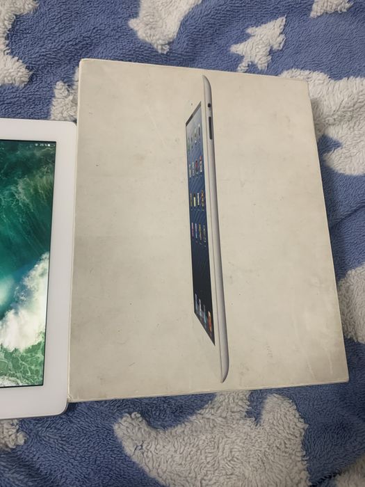 Apple IPad продам
