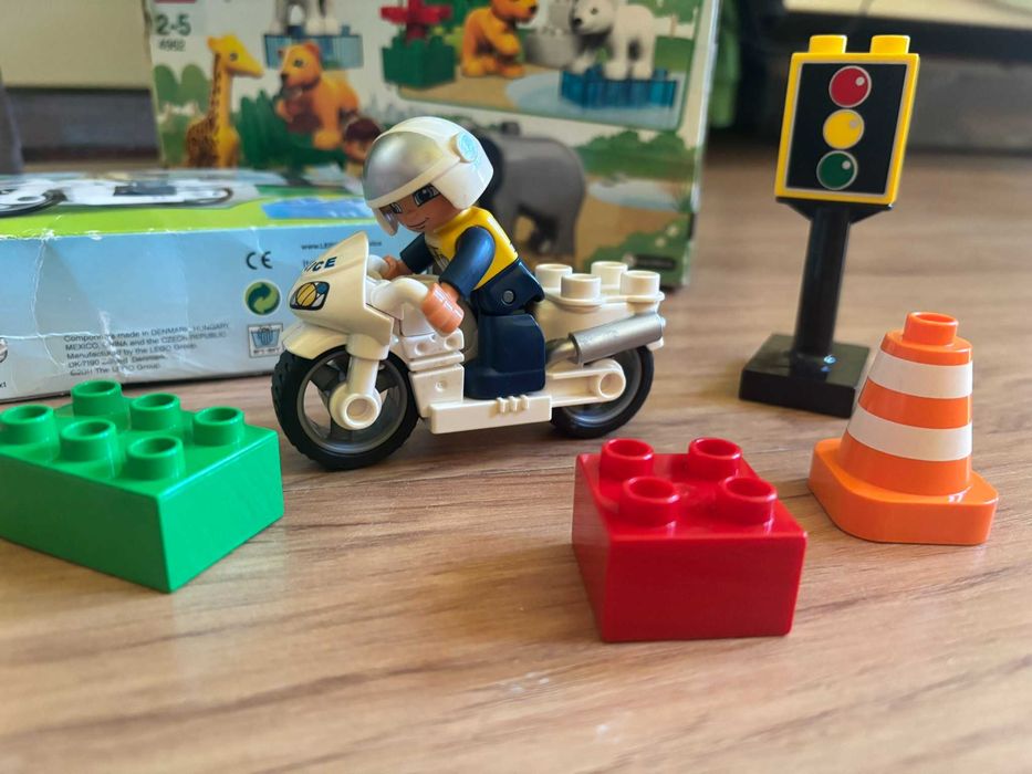 Лего Дупло х 2: Зоопарк и Полицай с мотор + Пъзел с "умна" дъска