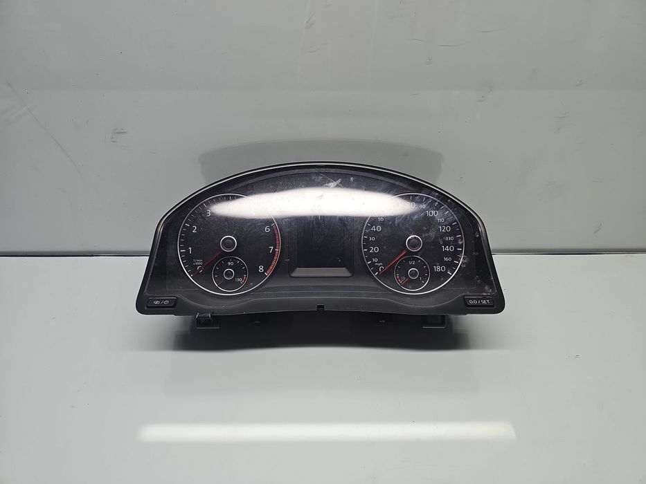 Ceas bord Volkswagen Scirocco (137) Coupe [Fabr 2008-2017] 1K8920974C