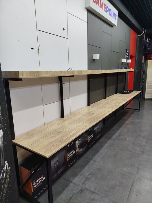 Computer stoli (LOFT)