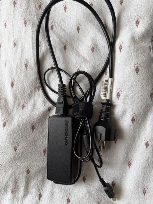 Laptop ,Lenovo folosit doar o singura data !!!