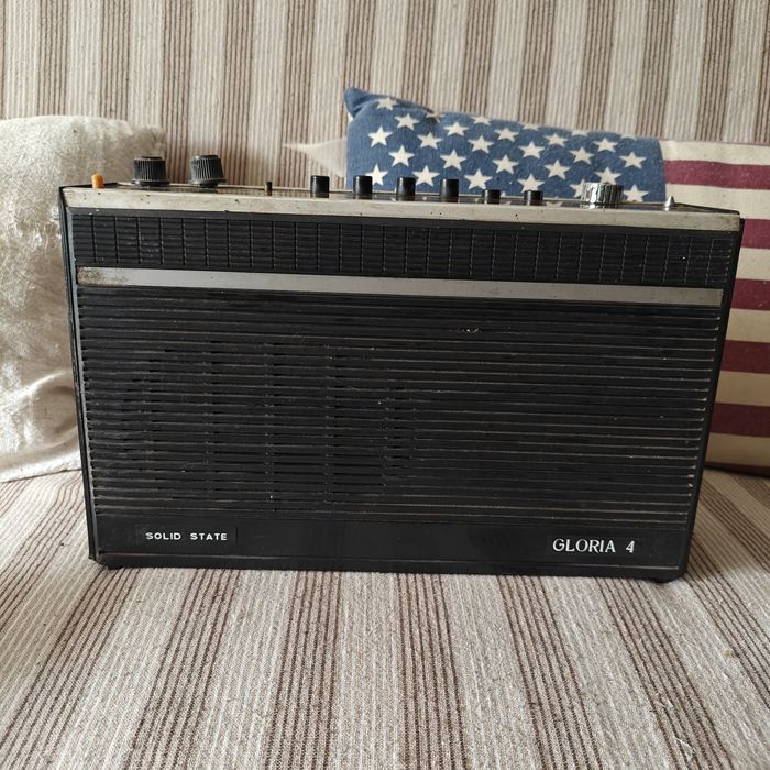 Radio Gloria 4 solid state