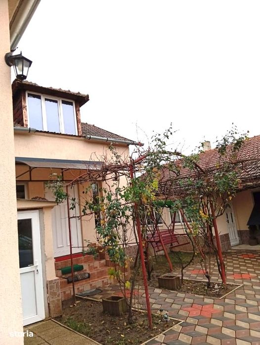 Casa de vanzare in Sagu