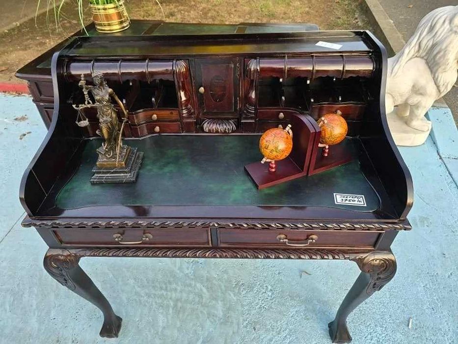 Secreter din lemn,stilul englezesc.