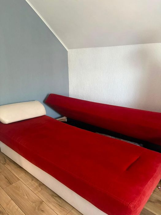 Vand  canapea  extensibila