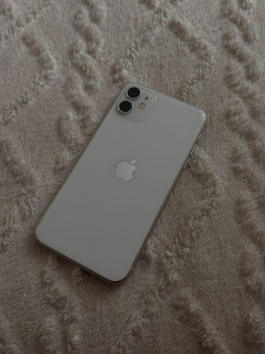 iPhone 11 whiteе