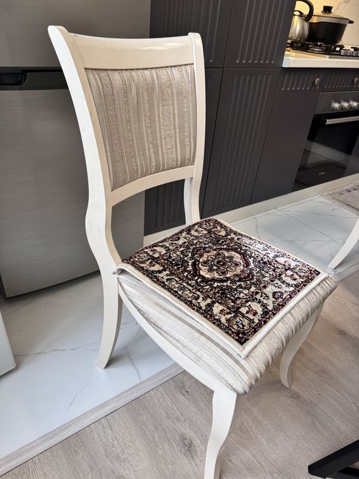 Стулья белые для гостиной