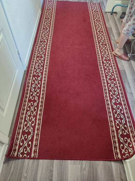 Продам ковер 2х3.