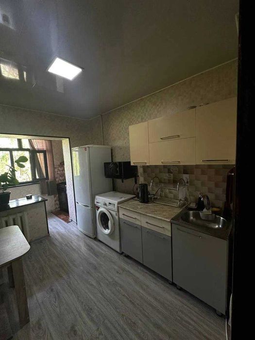 СРОЧНО !! Продается квартира в Яшнабаде 1/3/4 ( 30 кв/м ) Авиасозлар 3