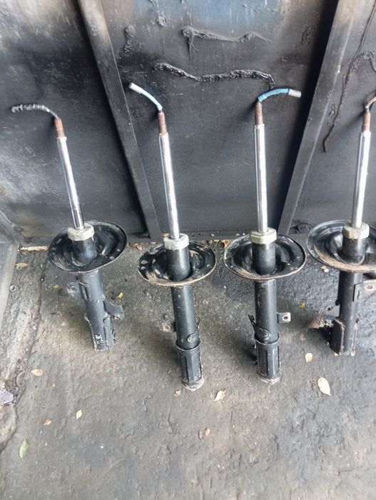 Амортизаторы виндом 20. 35. Кузов..