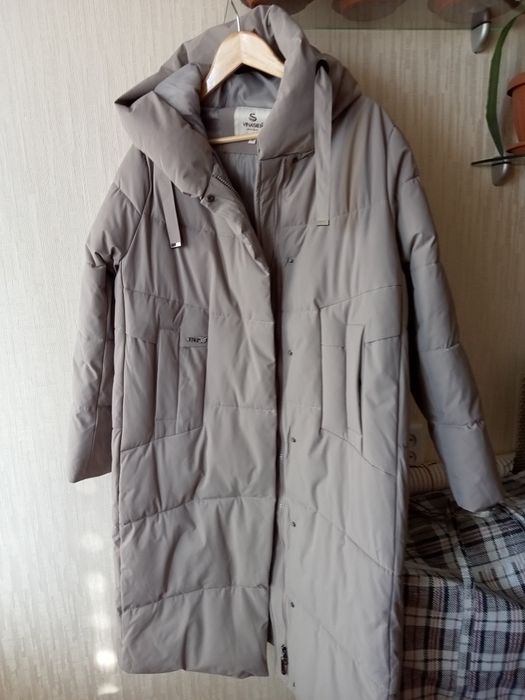 Продам зимний пуховик