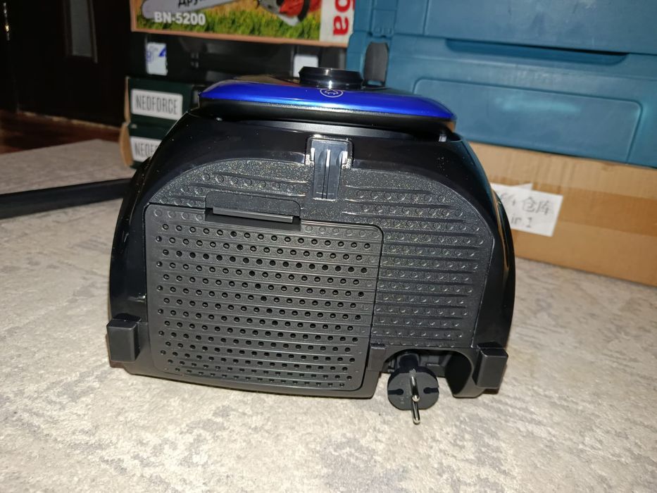 Продам новый пылесос