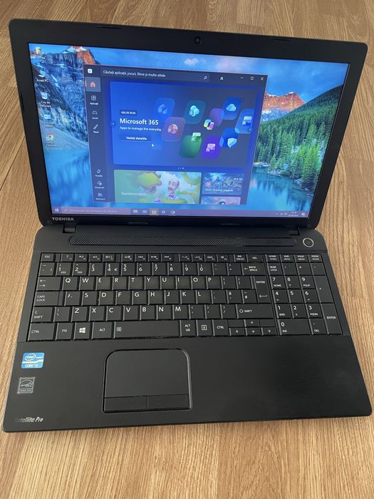 Laptop Toshiba Satellite intel core i3,Display 15,6 led,Windows 10 Pro,4gb ram,500gb memorie,perfect funcțional cu incarcator.Trimit