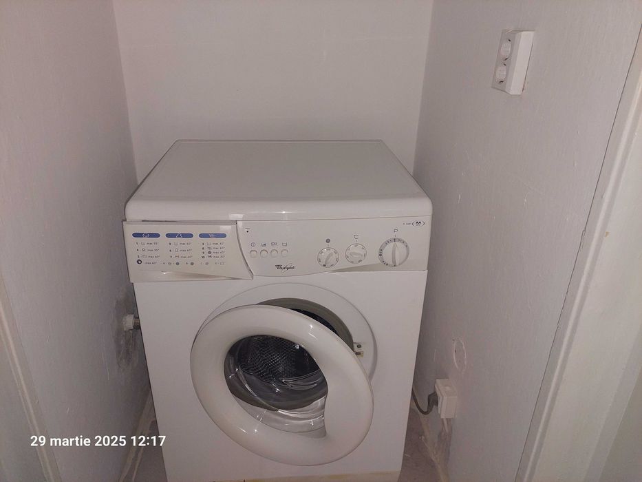 ofer spre inchiriere apartament cu doua camere zona Tiglina 2
