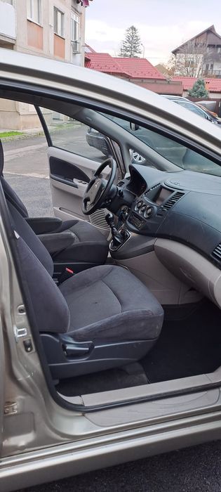 Mitsubishi grandis