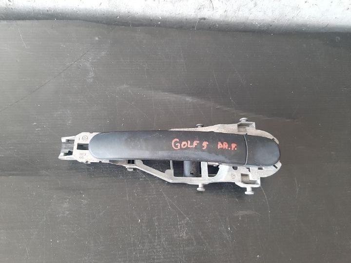 Maner exterior dreapta fata vw golf 5 plus 1k0837886