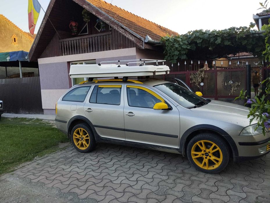 Vînd cort plafon auto maggiolina