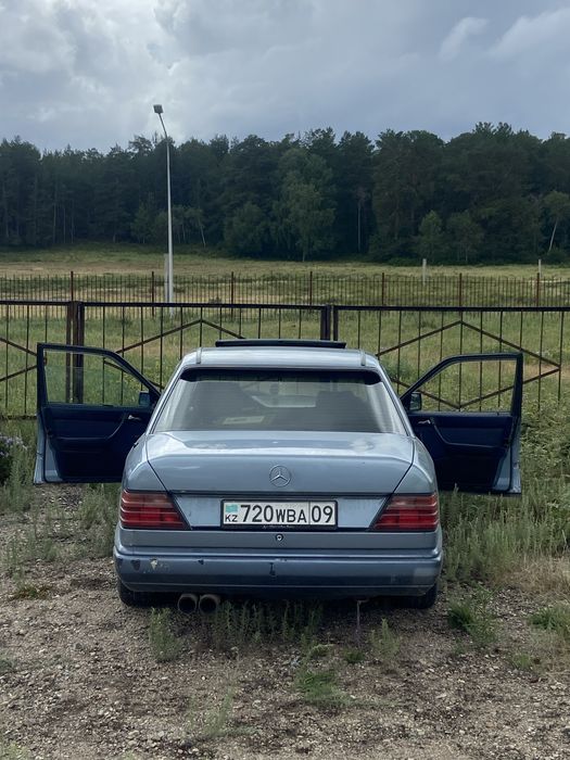 Продам Мерседес 124
