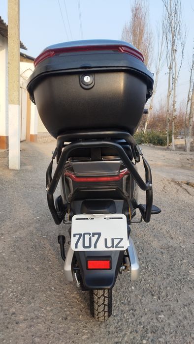 E-BIKE скутер сотилади