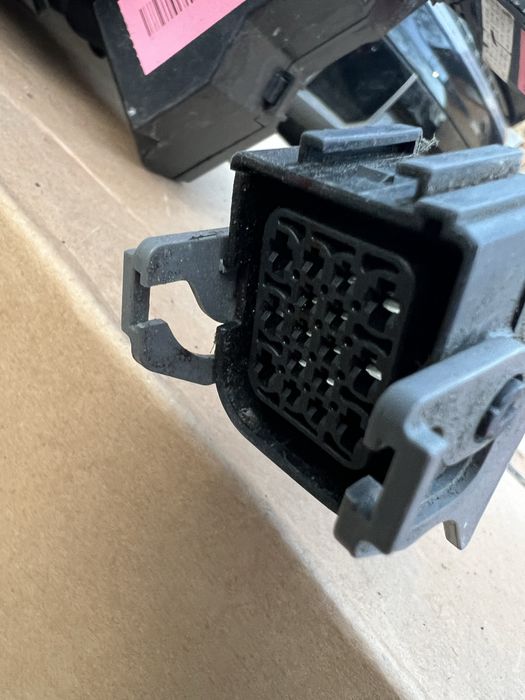 Hyundai Kona EV / Хюндай Кона Порт за зареждане (AC/DC charging inlet)