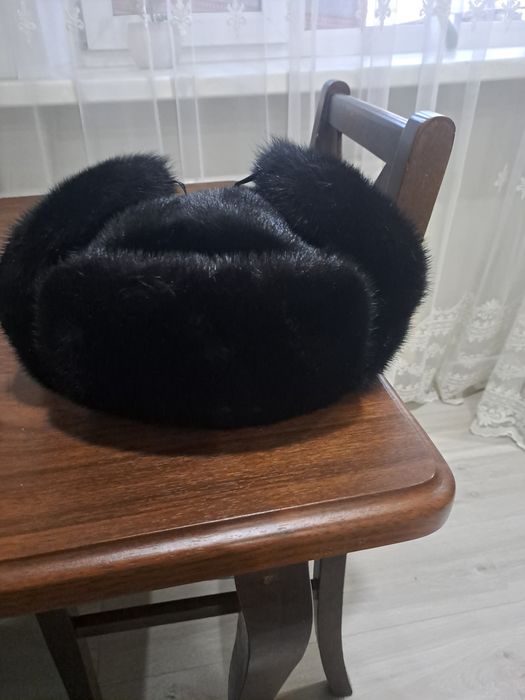 Продам ушанку норковую.