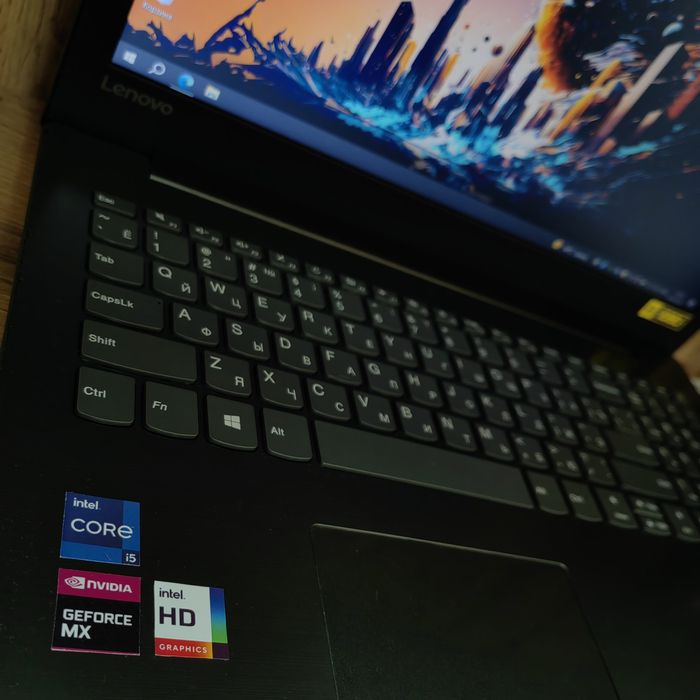 Шустрый ноутбук Lenovo i5 SSD
