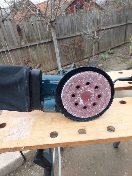 Traforaj si slefuitoare orbitale BOSCH și SKIL.