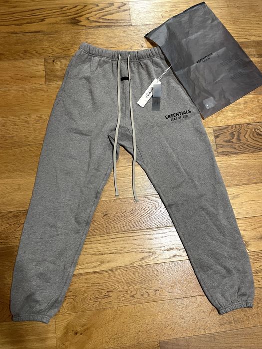 Essentials анцуг размер S