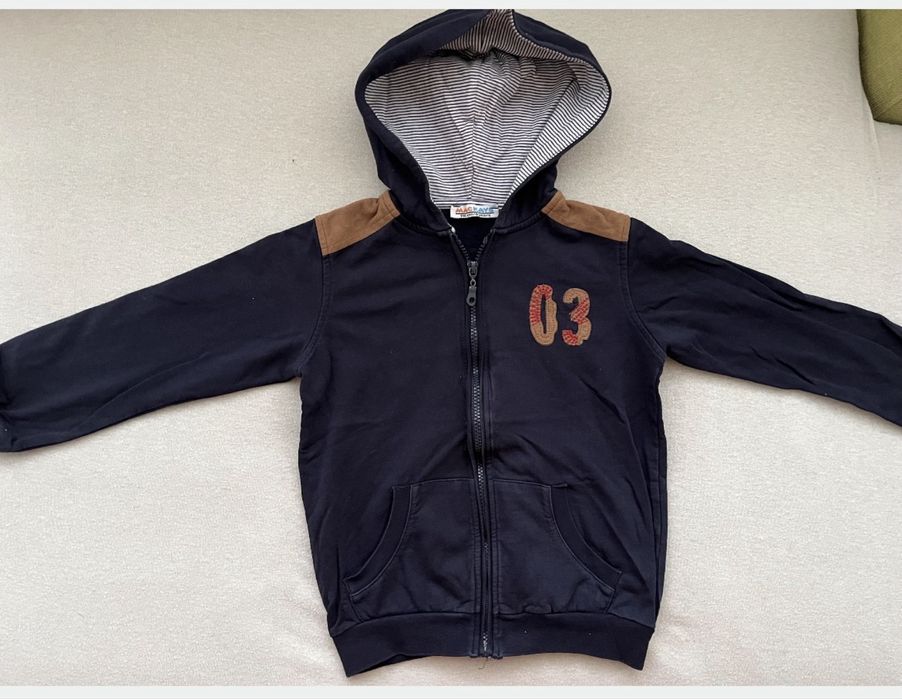 суитчъри 6 бр = 6 €   за момче 4-5г