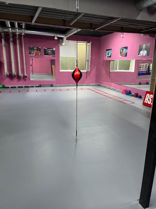 Записываемся на бокс ! Стань сильнее