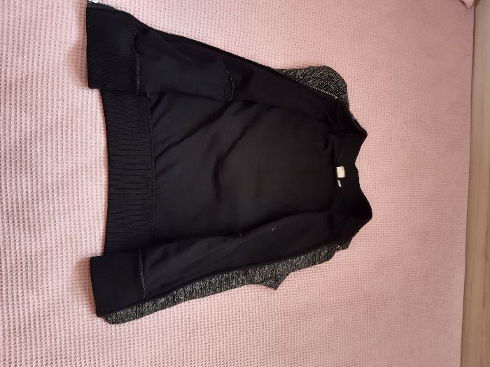 Суитчър с цип на марката GAP