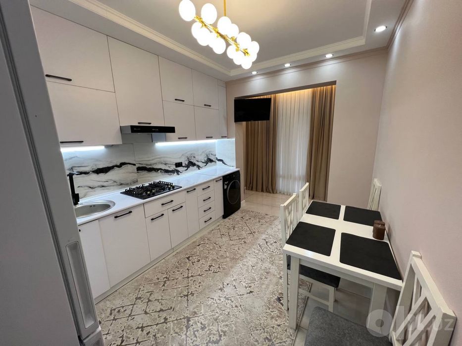 Сдается офис, можно переделать под квартиру и цена будет 1200$