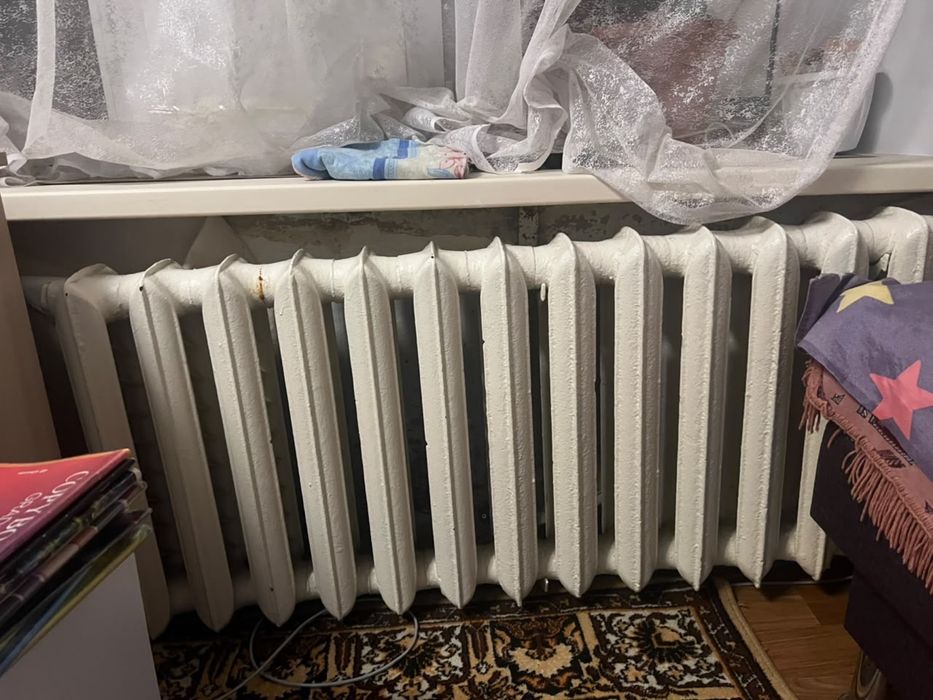 Продам чугунные батареи
