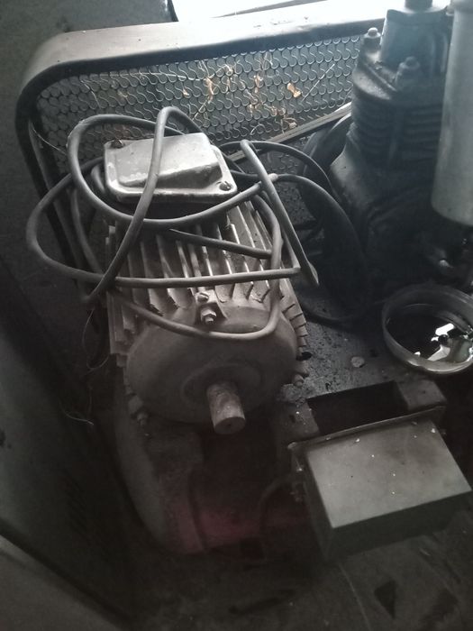 Продам компрессор