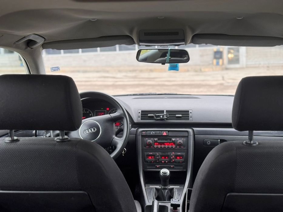 Ауди А4Б5 2.0 Бензин 131 к. с.