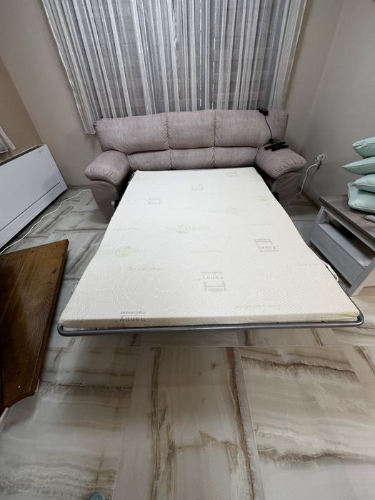 Продавам разтегателен диван