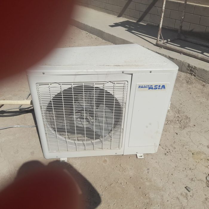 Оконный сплит кондёры