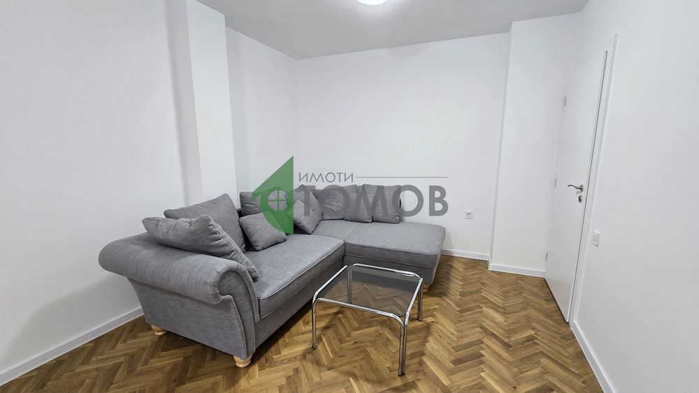 Дава се под наем Тристаен апартамент в Стара Загора, Център - 86 кв.м за 398.82 € - Снимка #2