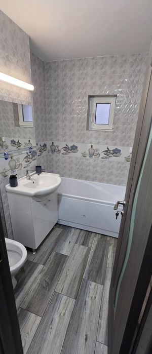 Inchiriez apartament doua camere decomandate cartier Alexandru Cel Bun