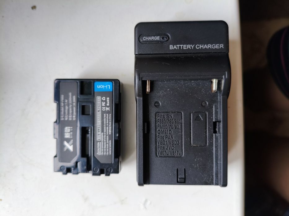 Sony handycam DCR-DVD200E