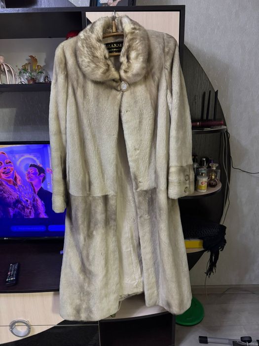 Продам норковые шубы