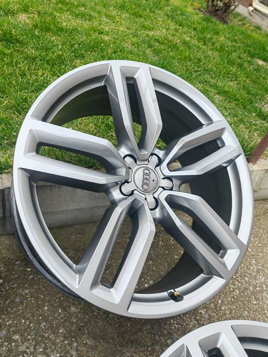 Джанти за Ауди 21' 8.5j e43