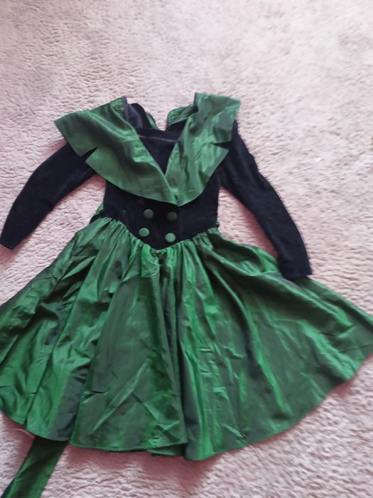Продам детские платья