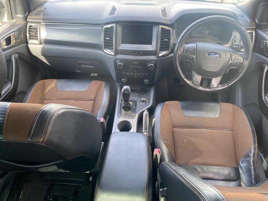 Dezmembrez Ford Ranger T6 Facelift 3.2d automat/bara/aripa/far/capota/