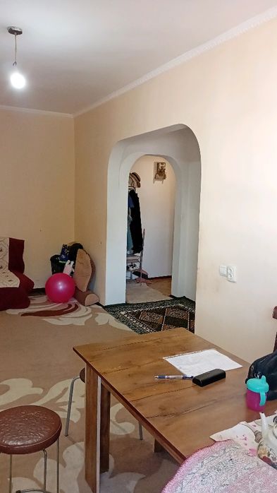 Продам 2х ком кв.в центре города Тараз