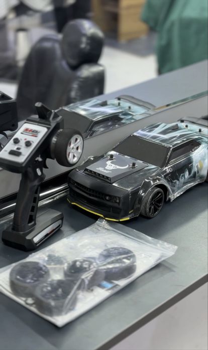 Poyga moshinchasi pultli 100k/h gaca tezligi chiqadi