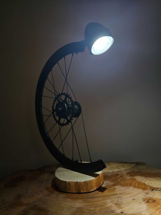Lampa de birou,bar,etc