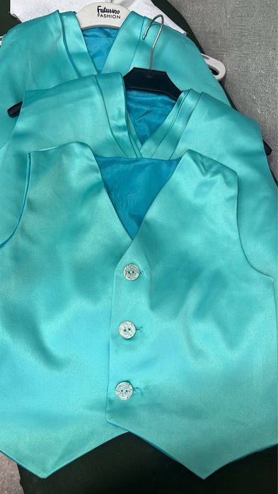 жилетки бирюзовые к 8 марта