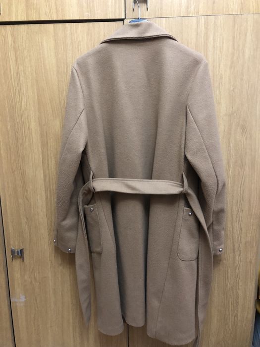 Дамско палто в цвят карамел